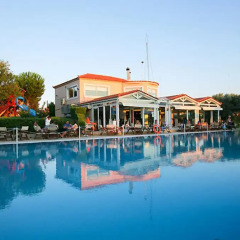 Отель Elvita Spata Luxurious Villa бассейн фото 3