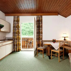 Отель Pension & Residence Josefsheim Freiberghof Лана в номере