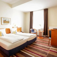 Best Western Ambassador Hotel 3* Стандартный номер с различными типами кроватей фото 7