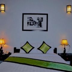 Отель Starfruit Homestay Hoi An 2* Улучшенный номер с различными типами кроватей