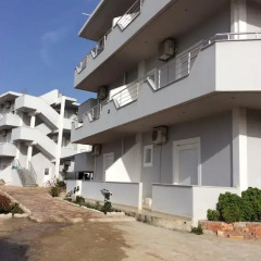 Two Mermaids Hotel парковка