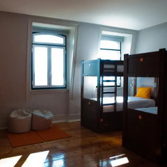 Lisb'on Hostel Кровать в женском общем номере с двухъярусной кроватью фото 4