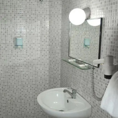 Yunus Hotel 2* Стандартный номер с различными типами кроватей фото 28
