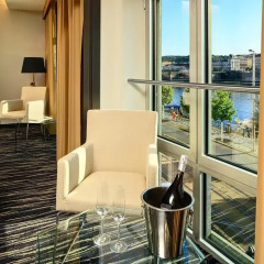 Dancing House Hotel 4* Стандартный номер фото 7
