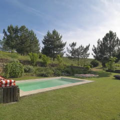 Отель Quinta da Pereira бассейн
