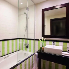 Movenpick Hotel Apartments Al Mamzar Dubai ванная