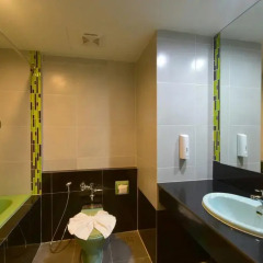 Siam Oriental Hotel 3* Улучшенный номер с различными типами кроватей