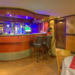Hyde Park Hotel гостиничный бар