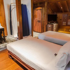 Отель Burasari Heritage Luang Prabang 4* Улучшенный номер с различными типами кроватей фото 2