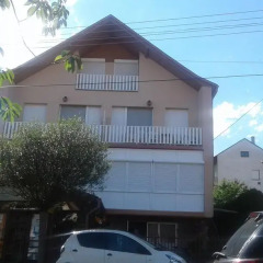 Отель Lázár Apartmanok парковка
