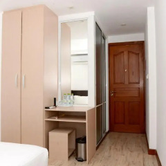 Отель Express Inn 3* Номер Делюкс с различными типами кроватей фото 5