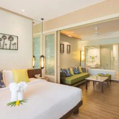 Отель Katathani Phuket Beach Resort 5* Номер Делюкс с двуспальной кроватью фото 15