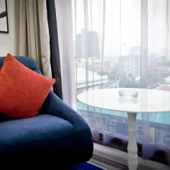 Отель Holiday Inn Express Bangkok Siam 3* Улучшенный номер с различными типами кроватей