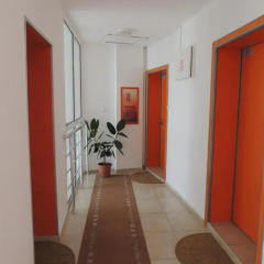 Отель Yassen VIP Apartaments Улучшенные апартаменты с различными типами кроватей фото 6