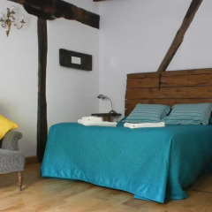 Отель Larraenea Bed And Breakfast Лесака комната для гостей фото 4