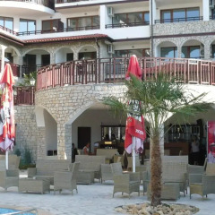 Отель Amphora Apartments Болгария, Свети Влас - отзывы, цены и фото номеров - забронировать отель Amphora Apartments онлайн бассейн фото 3