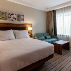 Гостиница Hilton Garden Inn Moscow Новая Рига 4* Стандартный семейный номер с различными типами кроватей фото 2