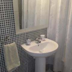 Отель Residencial Lanzarote Puertito de Güimar Испания, Гуимар - отзывы, цены и фото номеров - забронировать отель Residencial Lanzarote Puertito de Güimar онлайн ванная фото 2