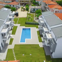 Отель Adonis Village Греция, Пефкохори - отзывы, цены и фото номеров - забронировать отель Adonis Village онлайн бассейн фото 3