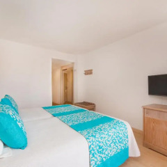 Отель Iberostar Playa de Muro Стандартный номер с различными типами кроватей