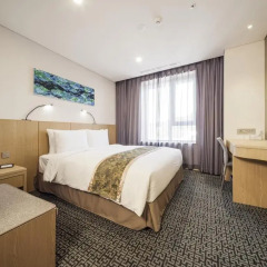 Tmark Grand hotel Myeongdong 4* Представительский номер с различными типами кроватей