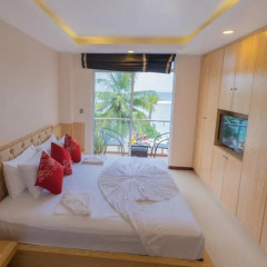 Отель Hathaa Beach Maldives 3* Номер Делюкс с различными типами кроватей фото 2