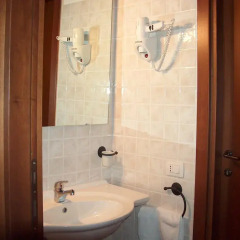 Отель Guest House Il Giardino Segreto 2* Стандартный номер с различными типами кроватей фото 24