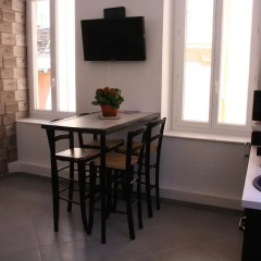 Отель 2 bedrooms Apartment Old Town, Saint François Франция, Ницца - отзывы, цены и фото номеров - забронировать отель 2 bedrooms Apartment Old Town, Saint François онлайн в номере