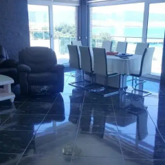 Family Hotel Gallery 3* Улучшенные апартаменты с различными типами кроватей фото 31