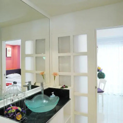 Отель The Beach Boutique House 3* Улучшенный номер с двуспальной кроватью фото 2