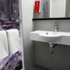 Отель Red Planet Aseana City, Manila 2* Стандартный номер с различными типами кроватей фото 7