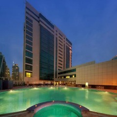 Marina View Deluxe Hotel Apartment бассейн фото 2