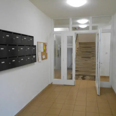 Апартаменты Apartment Mladejovskeho сейф в номере