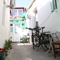 Отель Guest House Nise спортивное сооружение