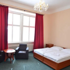 Отель Pension Karlova Стандартный номер фото 8