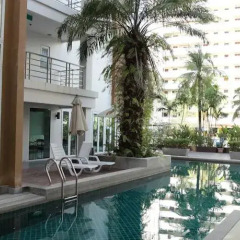 Отель The Haven Lagoon Condominium бассейн