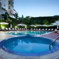 Отель Orchidea Hotel Албания, Тирана - отзывы, цены и фото номеров - забронировать отель Orchidea Hotel онлайн бассейн