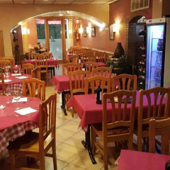 Отель Pension Avenida Испания, Вильяфранка-дель-Пенедес - отзывы, цены и фото номеров - забронировать отель Pension Avenida онлайн питание фото 2