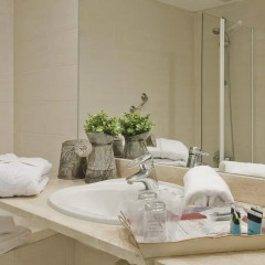Pamplona El Toro Hotel & Spa 4* Улучшенный номер с различными типами кроватей
