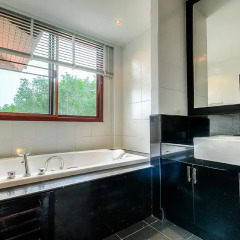 Отель Luxury Seaview Pool Villa at Chalong 3* Вилла с различными типами кроватей фото 17