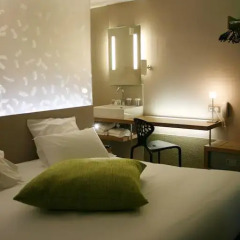 Отель Best Western Hôtel Littéraire Arthur Rimbaud 4* Номер категории Премиум с двуспальной кроватью фото 4
