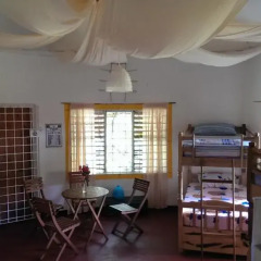 Germaican Hostel Кровать в общем номере с двухъярусной кроватью фото 7
