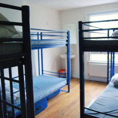 Отель Saint James Backpackers Кровать в общем номере с двухъярусной кроватью фото 6