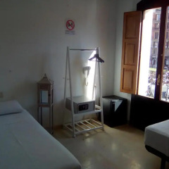 Отель Reina 12 Guest House 3* Стандартный номер с 2 отдельными кроватями фото 6