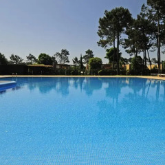 Отель House 38 in Quinta da Barca бассейн
