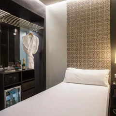 TWO Hotel Barcelona by Axel - Adults only 4* Стандартный номер с различными типами кроватей