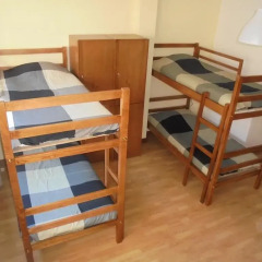 Sport Hostel in Porto Стандартный семейный номер разные типы кроватей фото 3