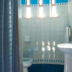 Blue Buddha Hostel ванная
