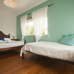 Хостел Ericeira Chill Hill Hostel & Private Rooms Стандартный номер разные типы кроватей фото 10