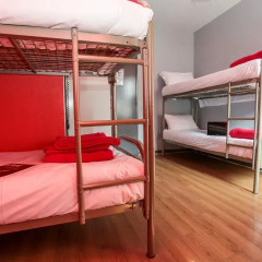 Отель Smart Place Paris Gare du Nord by Hiphophostels Кровать в общем номере с двухъярусными кроватями фото 2